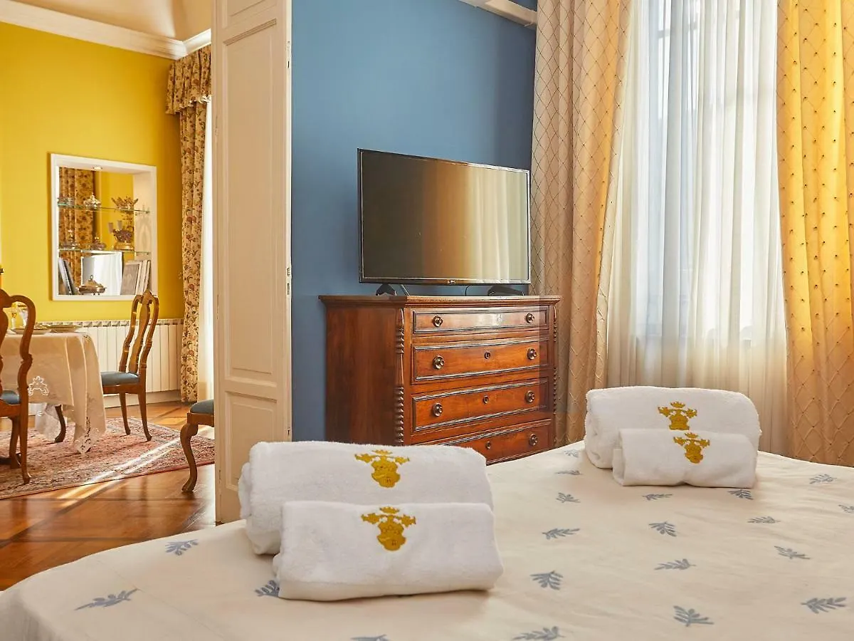 Dimora dei Leoni- Suite Palermo Italia